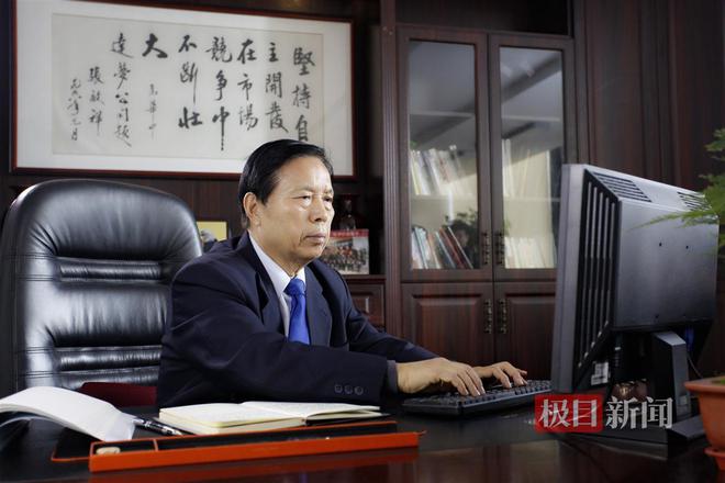 开元体育·(中国)官方网站四十余年自主研发基础软件80岁带领团队上市冯裕才：一生(图6)