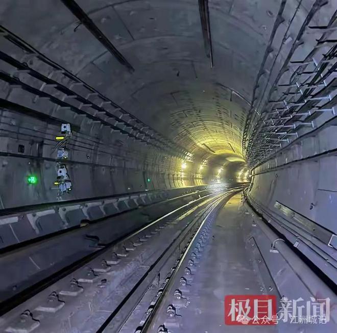 开元体育武汉地铁12号线：自动化检测助力建设提速！(图1)